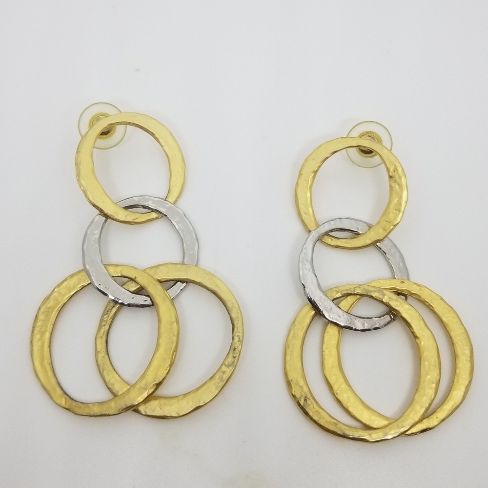 VINTAGE HAMMERED GOLD & SILVER INTERLOCKING RINGS DROP EARRINGS